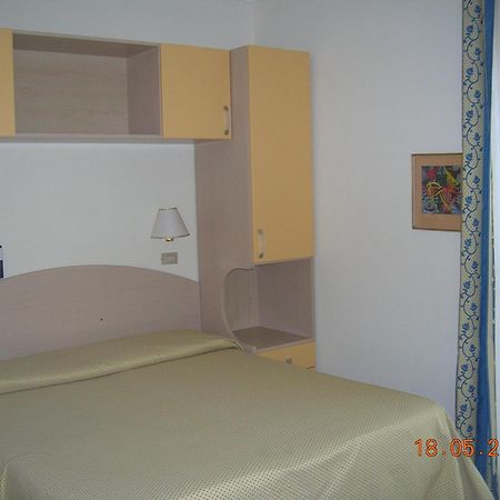 Hotel Ariella 米兰马瑞提那 外观 照片
