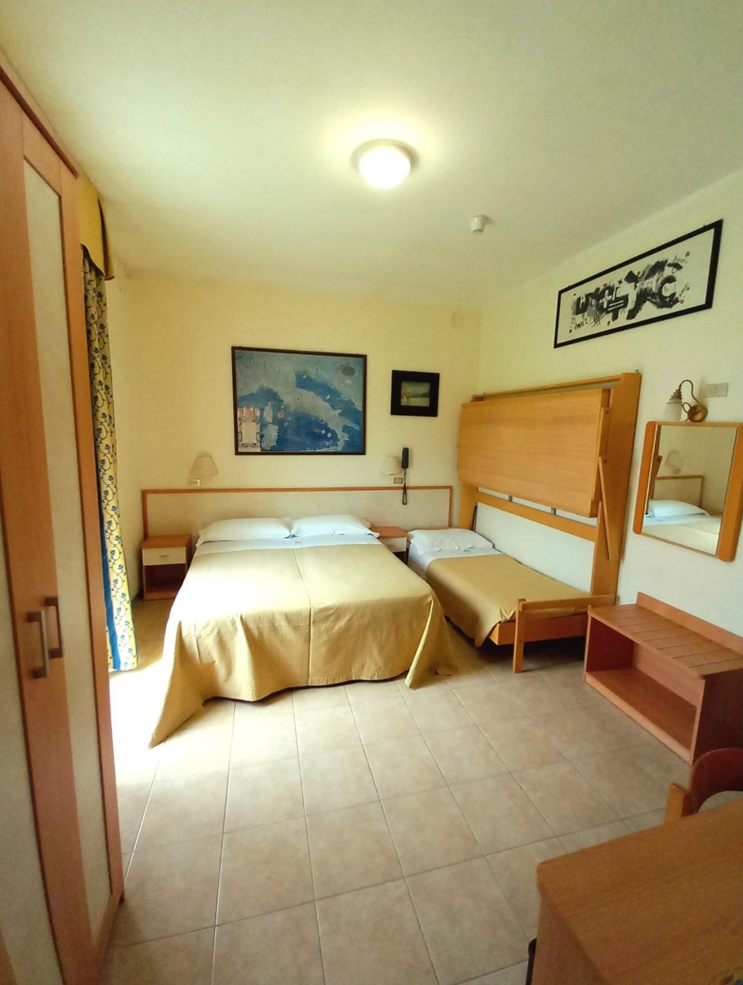 Hotel Ariella 米兰马瑞提那 客房 照片