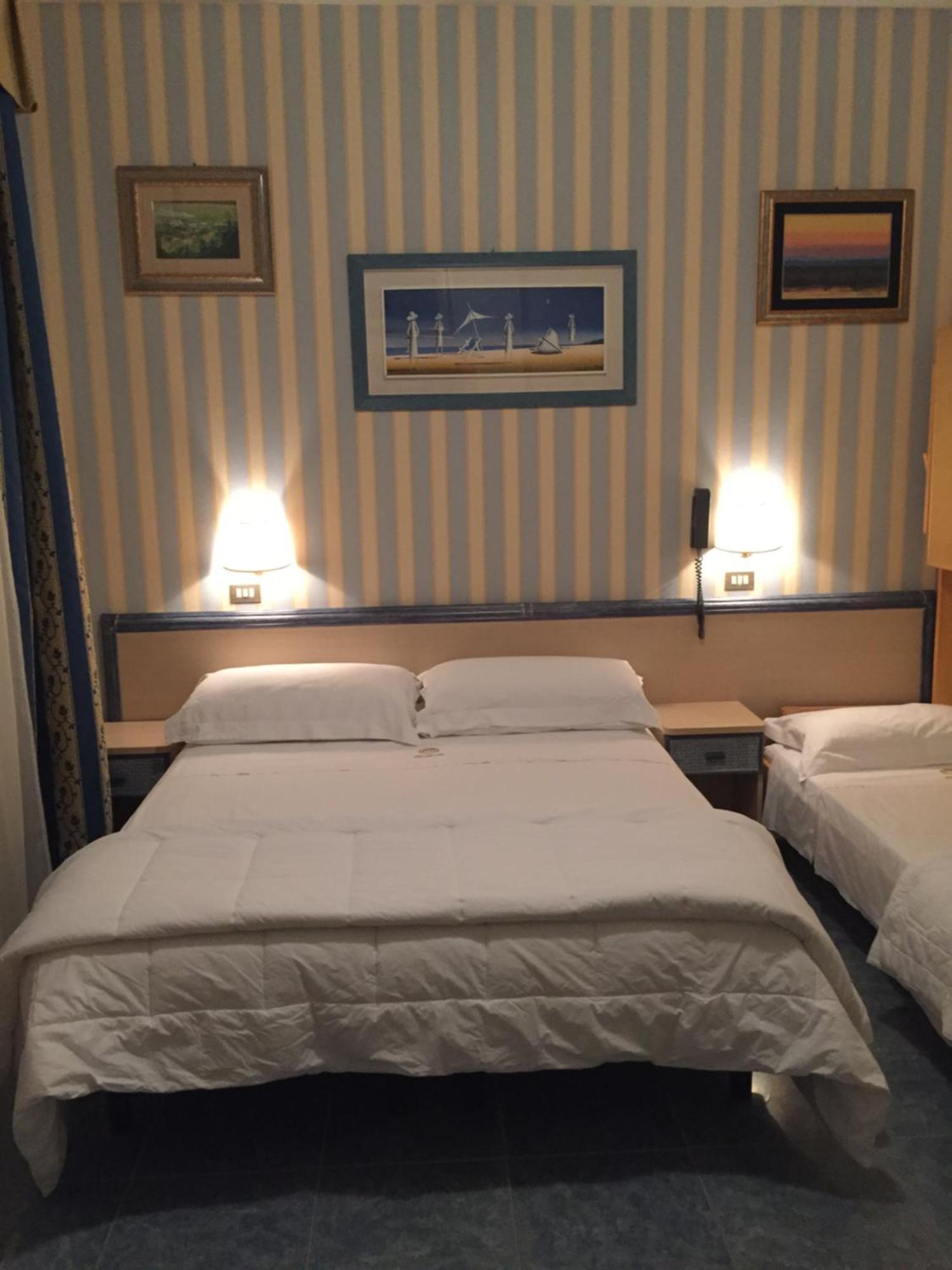 Hotel Ariella 米兰马瑞提那 外观 照片