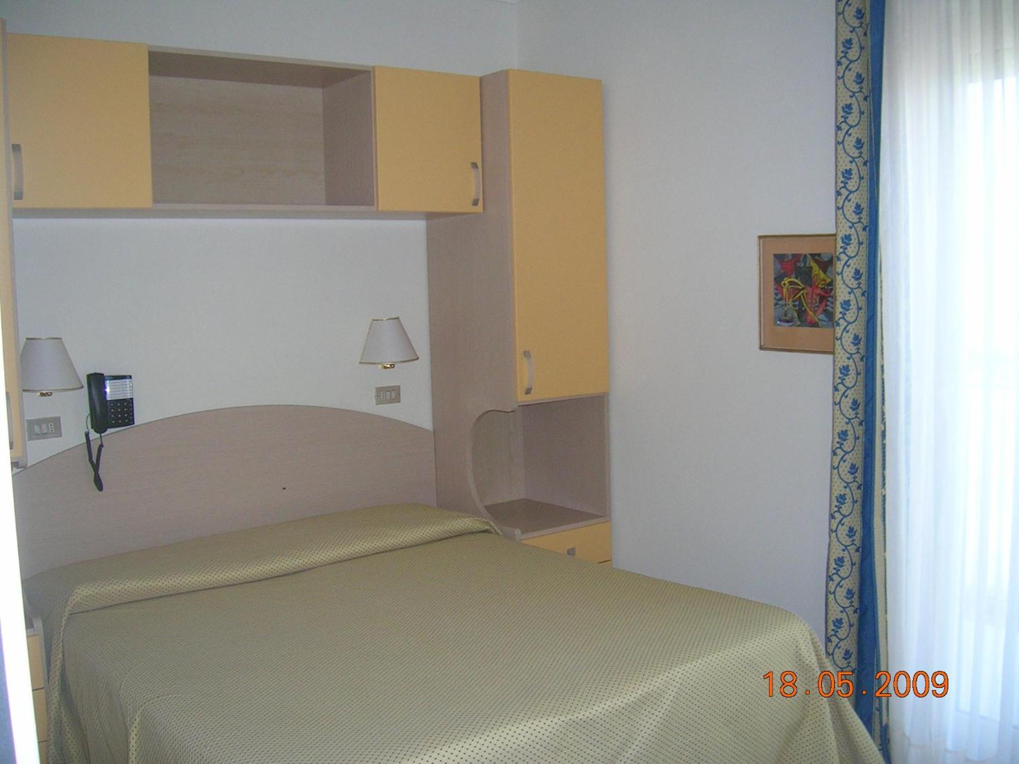 Hotel Ariella 米兰马瑞提那 外观 照片