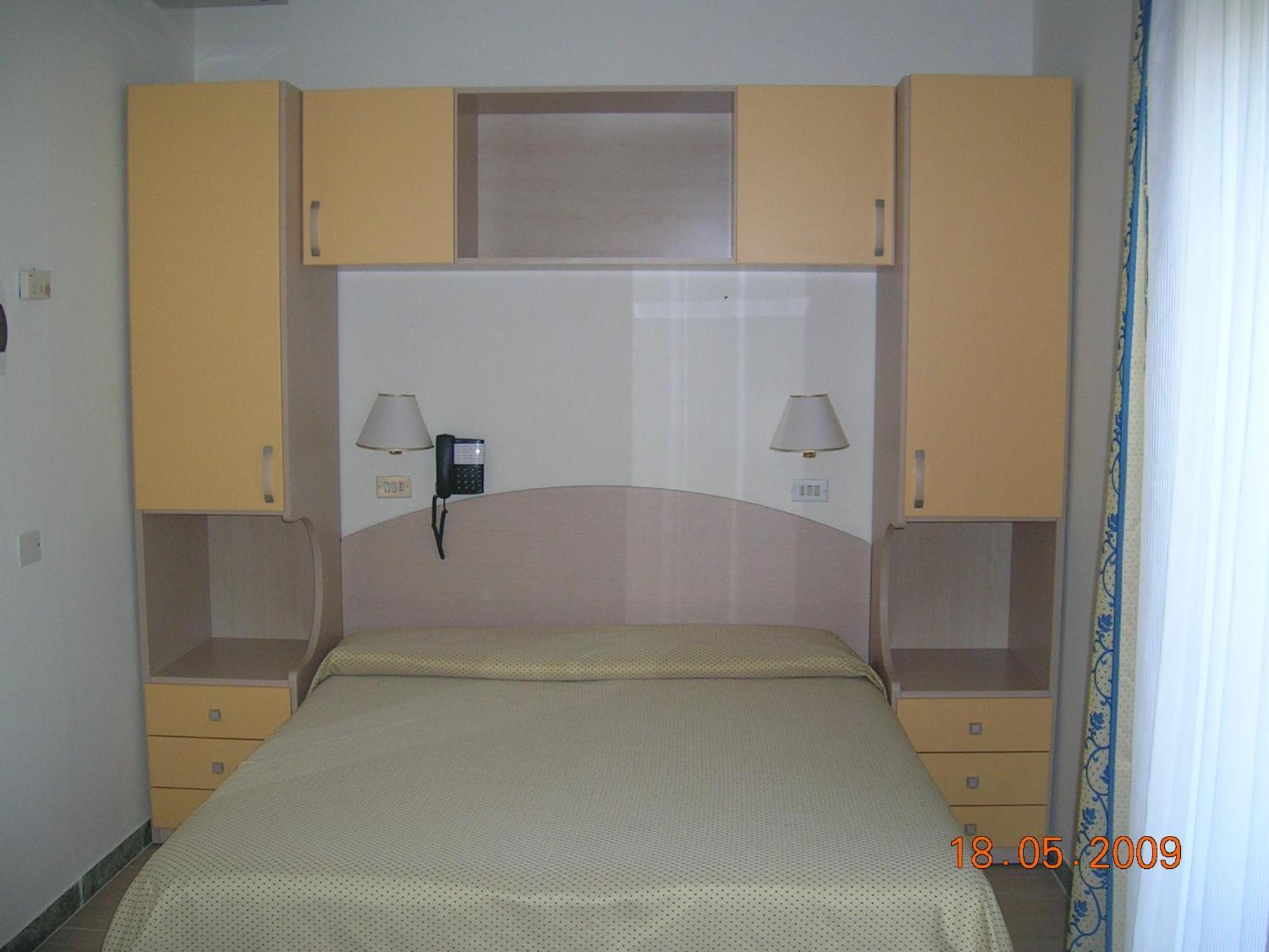 Hotel Ariella 米兰马瑞提那 外观 照片