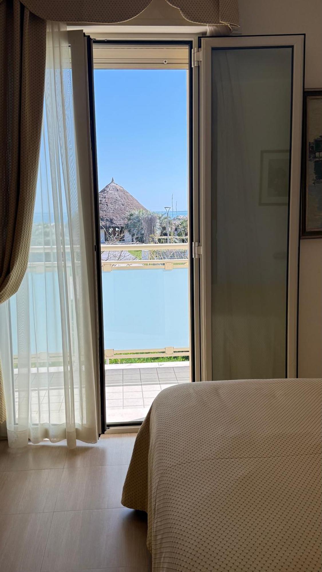 Hotel Ariella 米兰马瑞提那 外观 照片