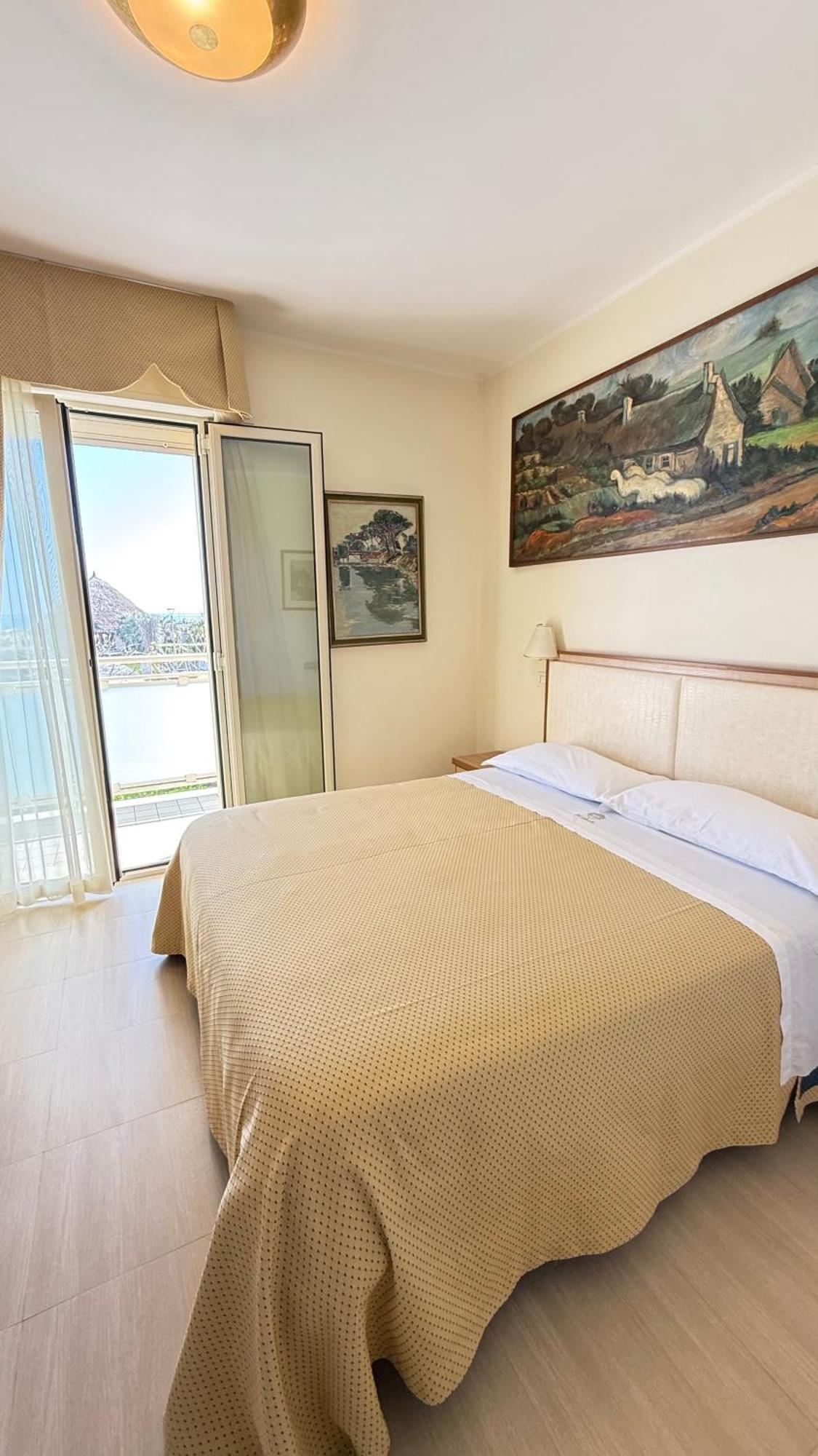 Hotel Ariella 米兰马瑞提那 外观 照片